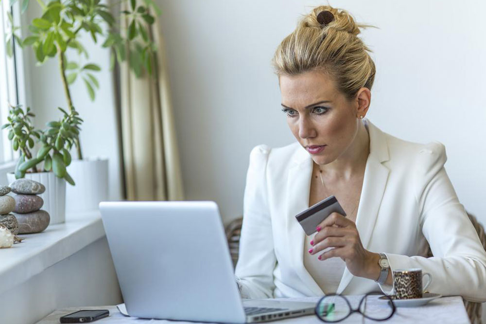 6 Tips to Help Clear Credit Card Debt