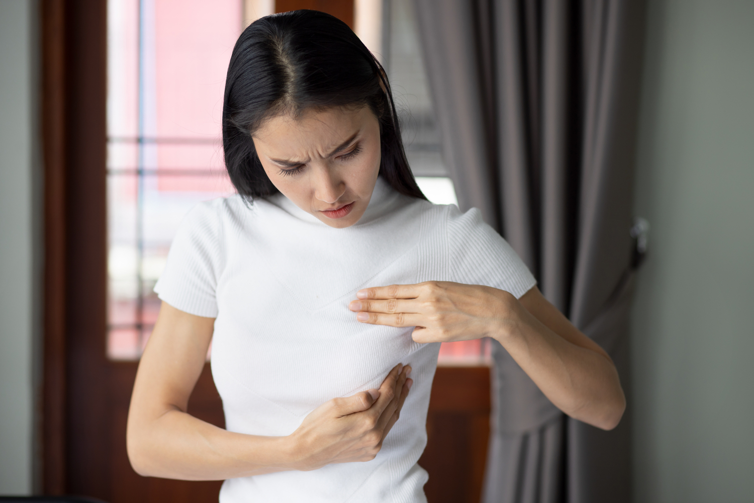 Early Warning Signs of Breast Cancer During Menopause