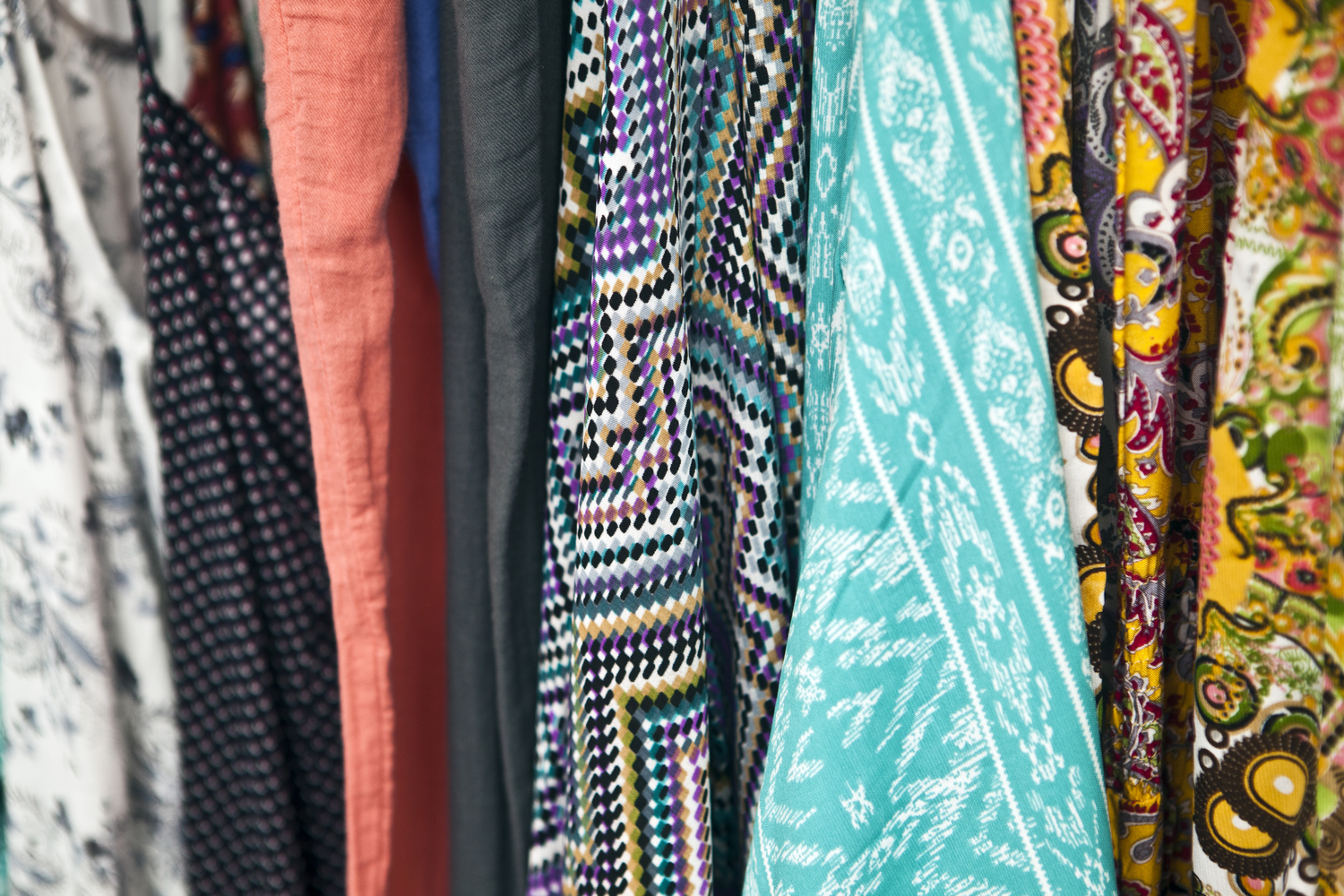 8 Essential Fashion Accessories to Upgrade Any Outfit